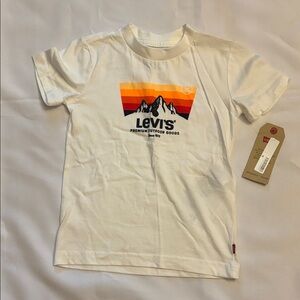 Levi's Kids White Tee with Mountain Graphic Size 4T